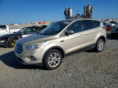1FMCU9GD2HUF05469 — 2017 Ford Escape, Передняя часть (Front End), фото до ремонта