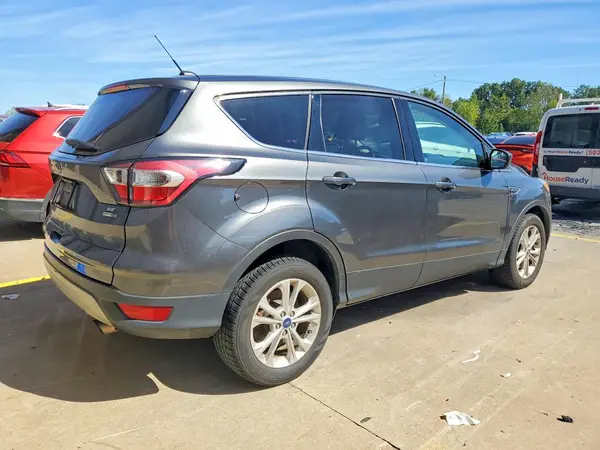 1FMCU9GD2HUB61738 — 2017 Ford Escape, фото 3 с аукциона Copart, Механические повреждения