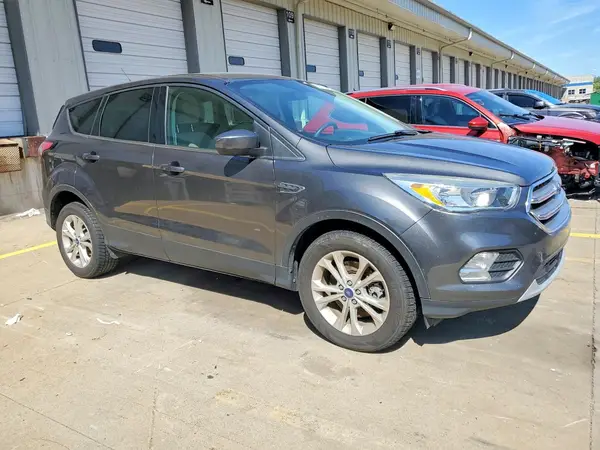 1FMCU9GD2HUB61738 — 2017 Ford Escape, фото 4 с аукциона Copart, Механические повреждения
