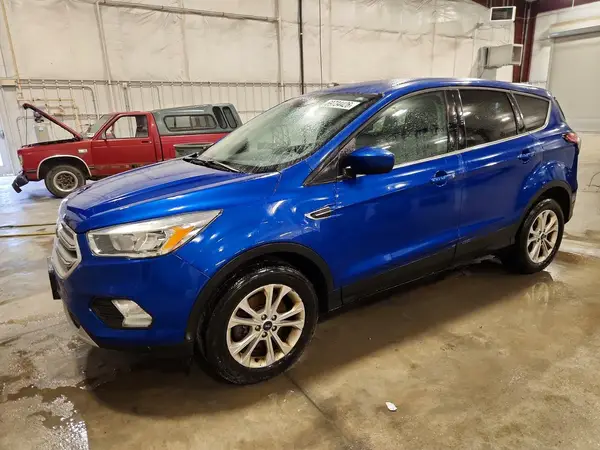 1FMCU9GD8HUC66896 — 2017 Ford Escape, Передняя часть (Front End), фото до ремонта