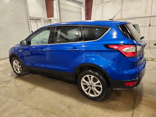 1FMCU9GD8HUC66896 — 2017 Ford Escape, фото 2 с аукциона Copart, Передняя часть