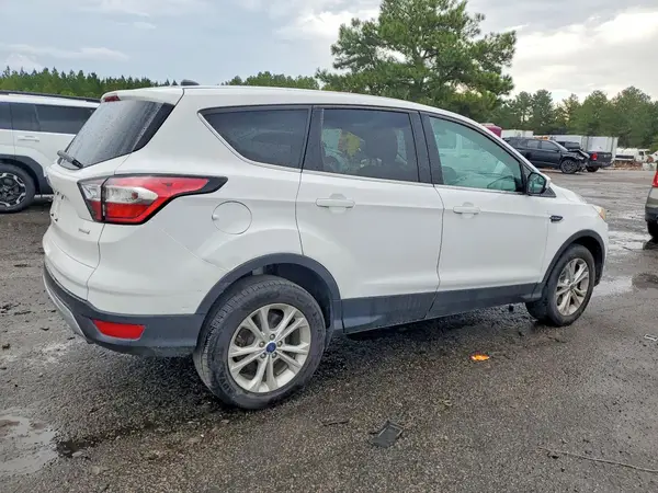 1FMCU9GD9HUC85148 — 2017 Ford Escape, фото 3 с аукциона Copart 27.09.2026, Задняя часть
