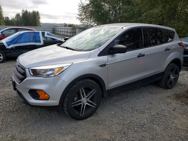 1FMCU0F71HUE98005 — 2017 Ford Escape, Передняя часть (Front End), фото до ремонта