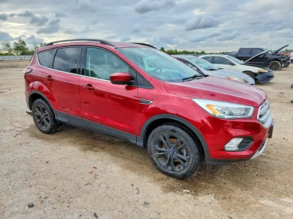 1FMCU0GD7HUD47030 — 2017 Ford Escape, фото 4 с аукциона Copart, Боковая часть