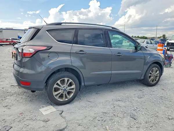 1FMCU9GD7HUB22434 — 2017 Ford Escape, фото 3 с аукциона Copart 25.09.2026, Механические повреждения