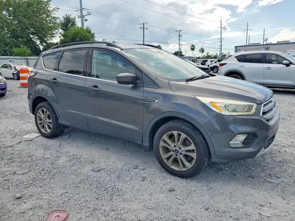 1FMCU9GD7HUB22434 — 2017 Ford Escape, фото 4 с аукциона Copart 25.09.2026, Механические повреждения