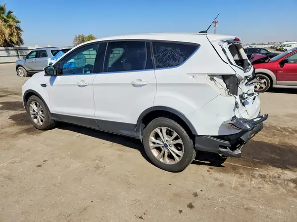 1FMCU0GDXHUD20291 — 2017 Ford Escape, фото 2 с аукциона Copart, Задняя часть