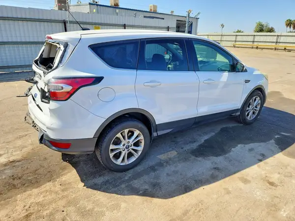 1FMCU0GDXHUD20291 — 2017 Ford Escape, фото 3 с аукциона Copart, Задняя часть