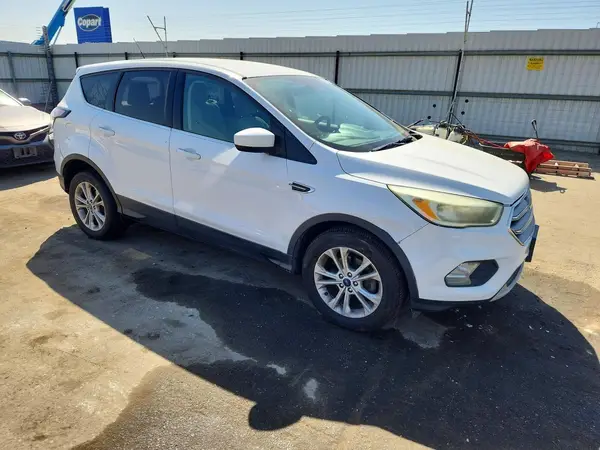 1FMCU0GDXHUD20291 — 2017 Ford Escape, фото 4 с аукциона Copart, Задняя часть