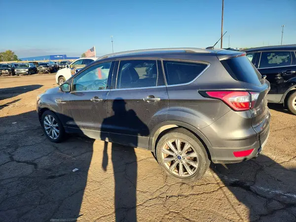 1FMCU0JD5HUD38237 — 2017 Ford Escape, фото 2 с аукциона Copart 02.10.2026, Боковая часть