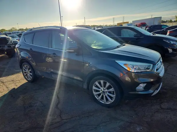 1FMCU0JD5HUD38237 — 2017 Ford Escape, фото 4 с аукциона Copart 02.10.2026, Боковая часть