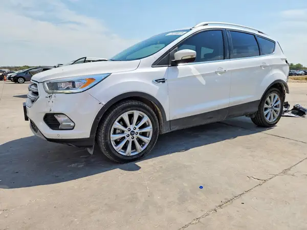 1FMCU0J90HUA38603 — 2017 Ford Escape, Задняя часть (Rear End), фото до ремонта