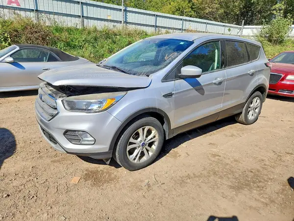 1FMCU0GD9HUF06176 — 2017 Ford Escape, Передняя часть (Front End), фото до ремонта
