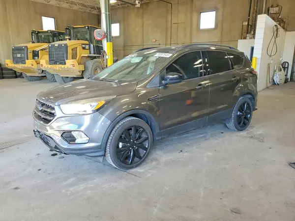1FMCU0GD1HUE76798 — 2017 Ford Escape, Задняя часть (Rear End), фото до ремонта