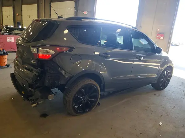 1FMCU0GD1HUE76798 — 2017 Ford Escape, фото 3 с аукциона Copart 13.10.2026, Задняя часть