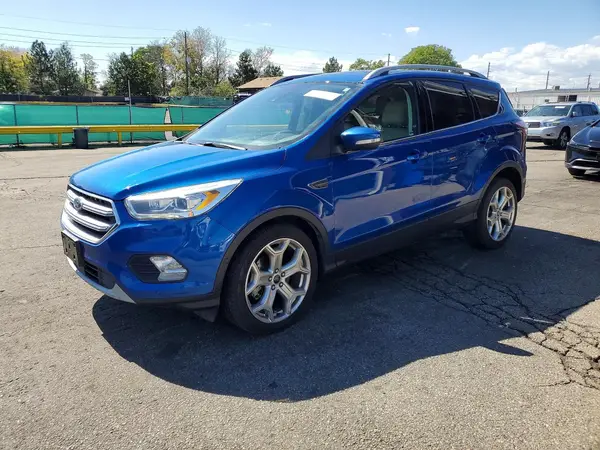 1FMCU9J95HUB43612 — 2017 Ford Escape, Мелкие вмятины и царапины (Minor Dent/Scratches), фото до ремонта
