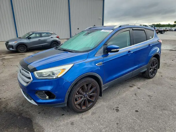 1FMCU0J98HUA75852 — 2017 Ford Escape, Передняя часть (Front End), фото до ремонта