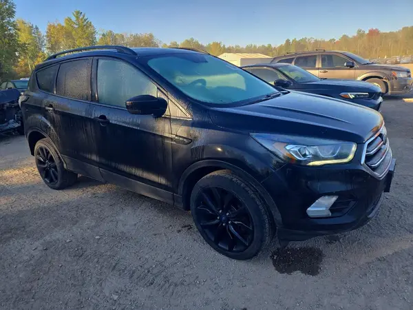 1FMCU9GD9HUD63072 — 2017 Ford Escape, фото 4 с аукциона Copart, Мелкие вмятины и царапины
