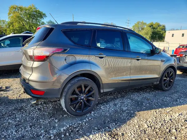 2017 FORD ESCAPE VIN 1FMCU0GD2HUA80086 фото 3