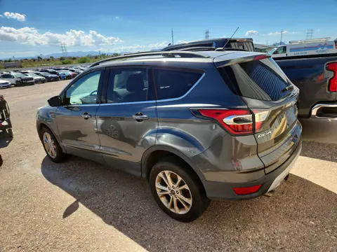 2017 Ford Escape VIN 1FMCU9G92HUA73767 фото 2