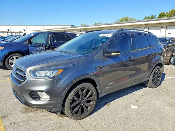 1FMCU0JD3HUE32570 — 2017 Ford Escape, Передняя часть (Front End), фото до ремонта