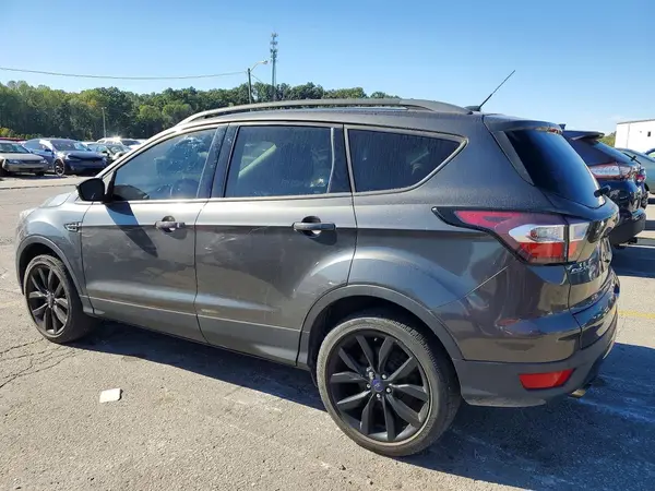 1FMCU0JD3HUE32570 — 2017 Ford Escape, фото 2 с аукциона Copart 08.10.2026, Передняя часть