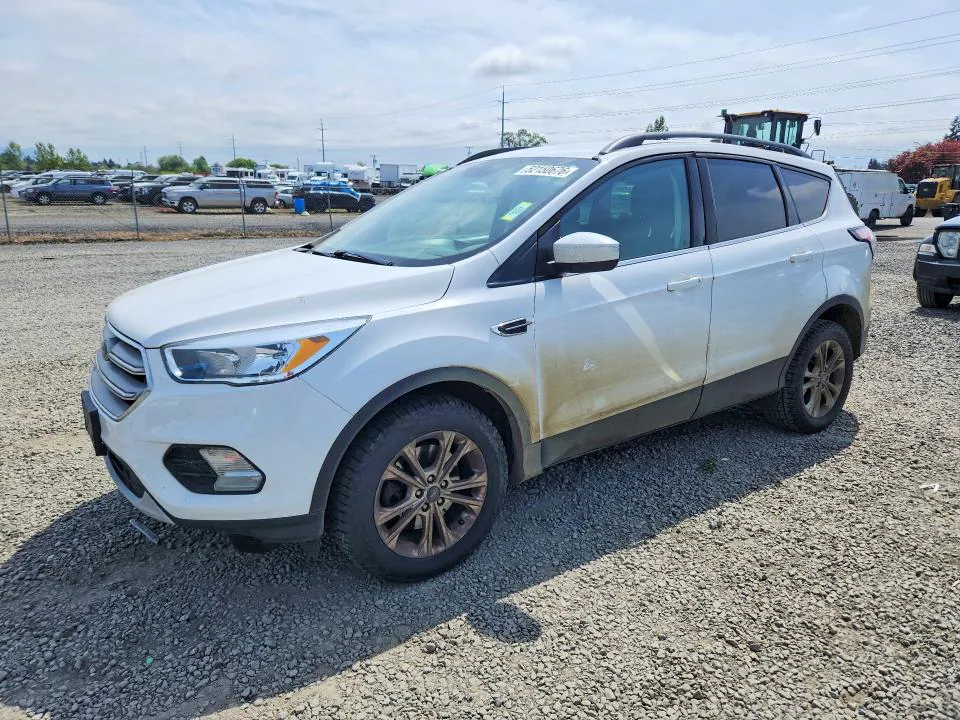 2018 Ford Escape VIN 1FMCU9GD6JUC60603 фото 1