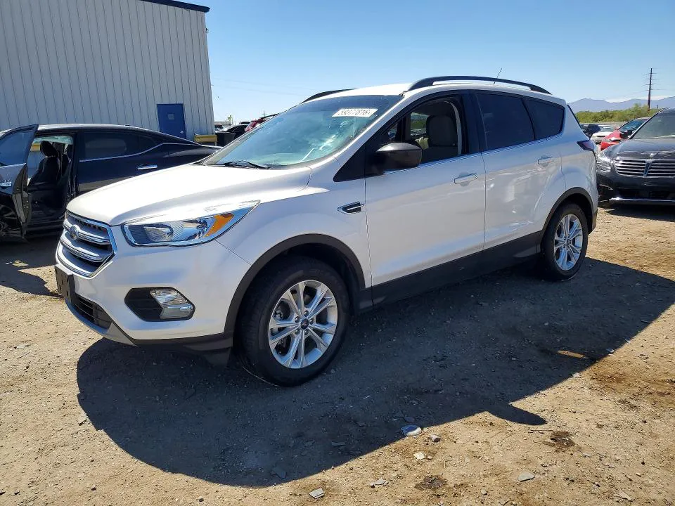 2018 Ford Escape VIN 1FMCU0GD2JUC19140 фото 1