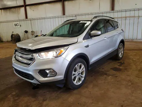 1FMCU0HD1JUB70558 — 2018 Ford Escape, Передняя часть (Front End), фото до ремонта