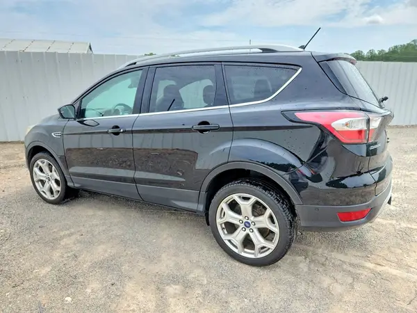 1FMCU9J95JUB37234 — 2018 Ford Escape, фото 2 с аукциона Copart 01.10.2026, Естественный износ