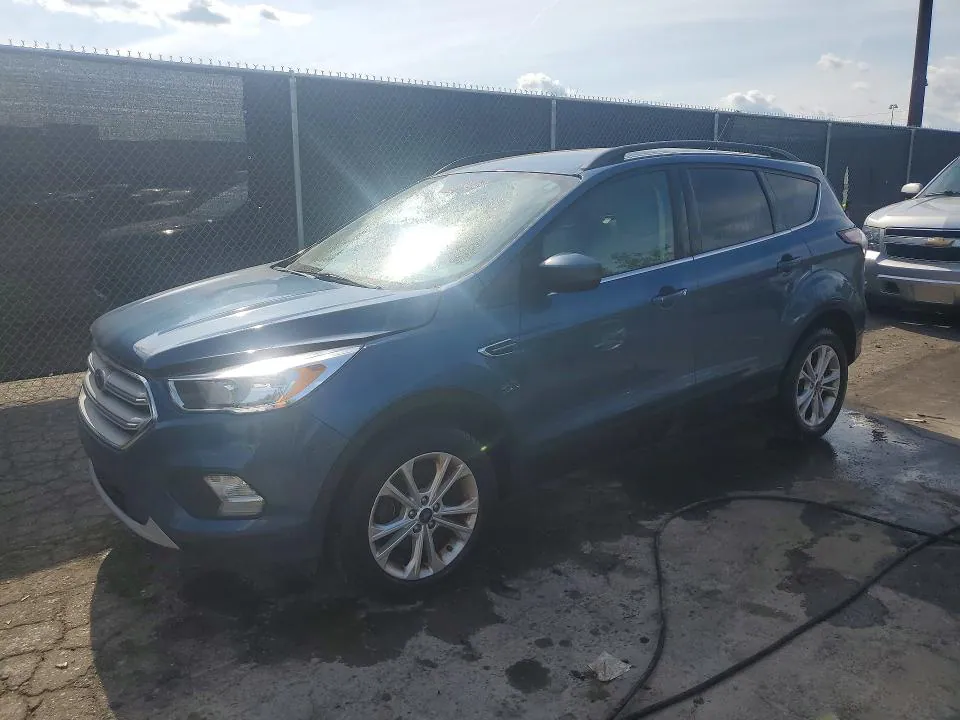 2018 FORD ESCAPE VIN 1FMCU0GD2JUC69570 фото 1