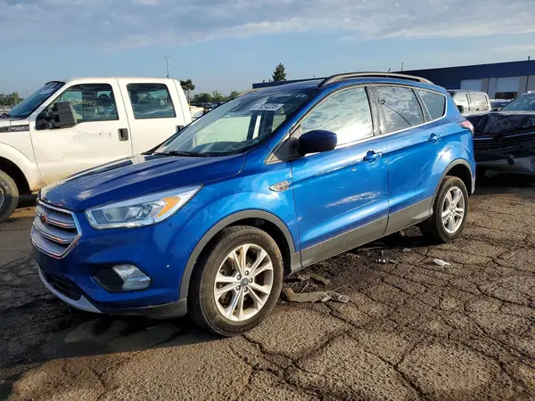 1FMCU9HD1JUA20762 — 2018 Ford Escape, Передняя часть (Front End), фото до ремонта
