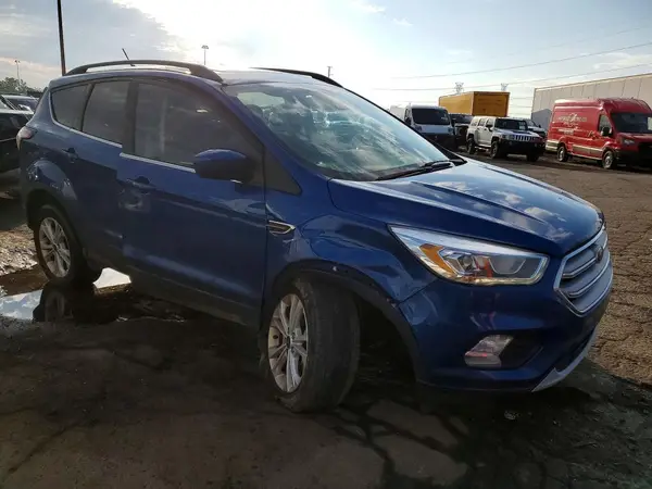 1FMCU9HD1JUA20762 — 2018 Ford Escape, фото 4 с аукциона Copart 13.10.2026, Передняя часть