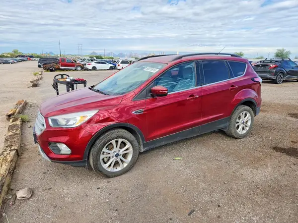 1FMCU0G99JUB62740 — 2018 Ford Escape, Передняя часть (Front End), фото до ремонта