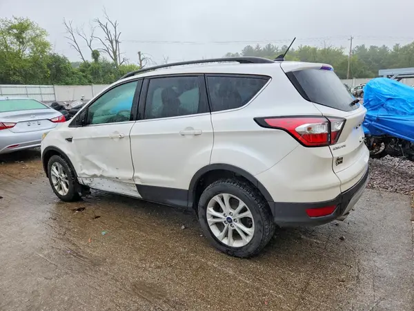 1FMCU9HD6JUB38077 — 2018 Ford Escape, фото 2 с аукциона Copart, Боковая часть