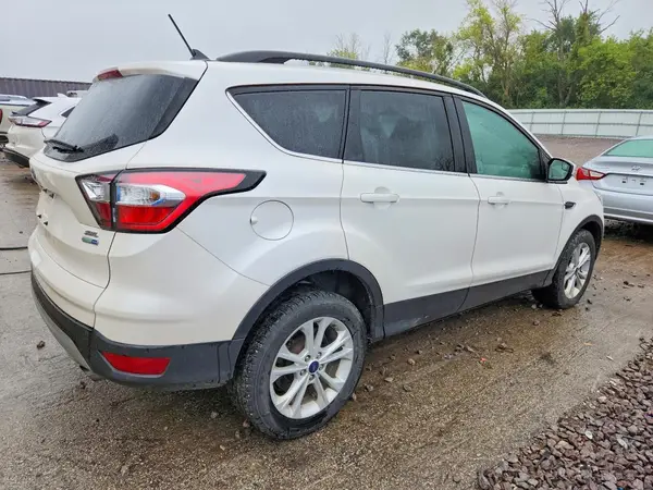 1FMCU9HD6JUB38077 — 2018 Ford Escape, фото 3 с аукциона Copart, Боковая часть