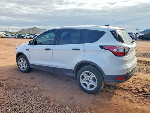 2018 Ford Escape VIN 1FMCU0F79JUD31588 фото 2