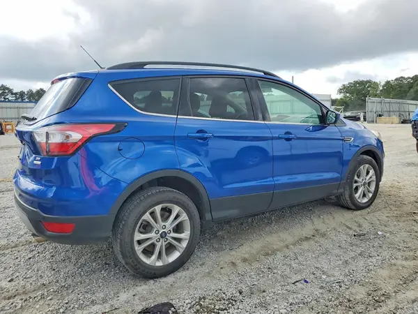 1FMCU0GD2JUD22817 — 2018 Ford Escape, фото 3 с аукциона Copart 05.10.2026, Механические повреждения
