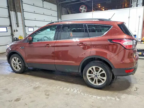 1FMCU9GD4JUA50243 — 2018 Ford Escape, фото 2 с аукциона Copart 15.10.2026, Передняя часть