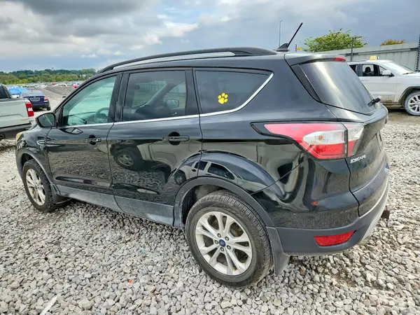 1FMCU0GD9JUA95092 — 2018 Ford Escape, фото 2 с аукциона Copart, Мелкие вмятины и царапины