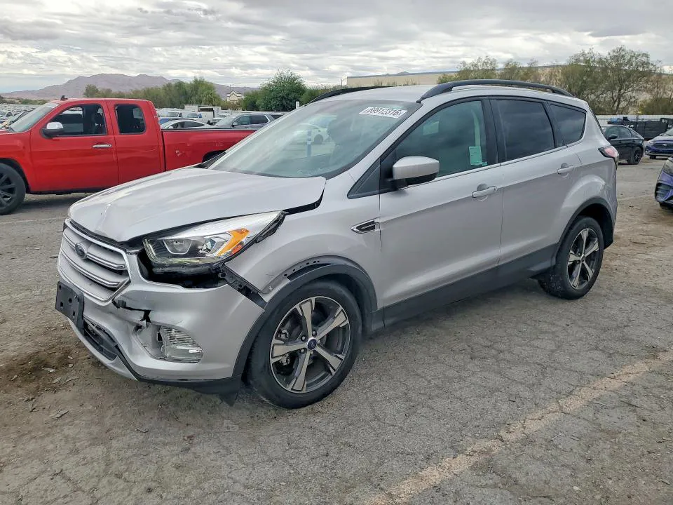 2018 Ford Escape VIN 1FMCU0HD5JUD37505 фото 1