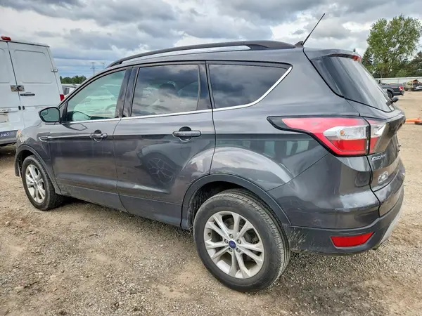 1FMCU9HD4JUD01325 — 2018 Ford Escape, фото 2 с аукциона Copart, Передняя часть