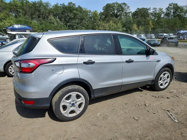 1FMCU0F72JUC26312 — 2018 Ford Escape, фото 3 с аукциона Copart 13.10.2026, Передняя часть