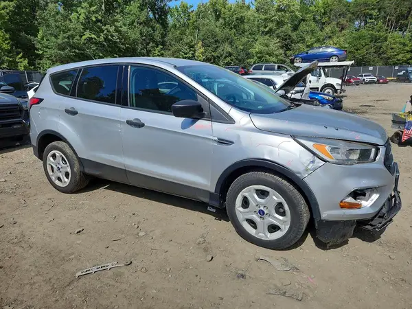 1FMCU0F72JUC26312 — 2018 Ford Escape, фото 4 с аукциона Copart 13.10.2026, Передняя часть