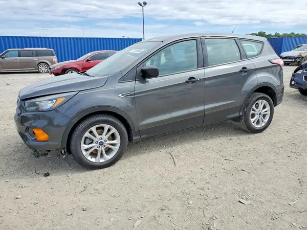 1FMCU0F72JUA62205 — 2018 Ford Escape, Передняя часть (Front End), фото до ремонта