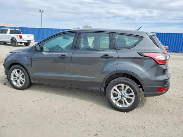 1FMCU0F72JUA62205 — 2018 Ford Escape, фото 2 с аукциона Copart, Передняя часть