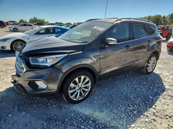 1FMCU9J90JUC33644 — 2018 Ford Escape, Передняя часть (Front End), фото до ремонта