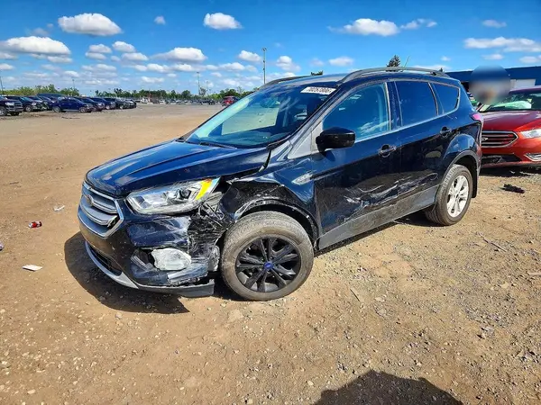 1FMCU9H91JUC92692 — 2018 Ford Escape, Передняя часть (Front End), фото до ремонта