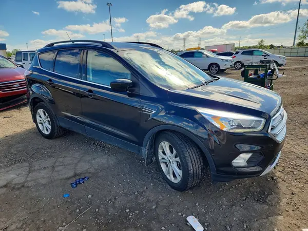 1FMCU9H91JUC92692 — 2018 Ford Escape, фото 4 с аукциона Copart, Передняя часть