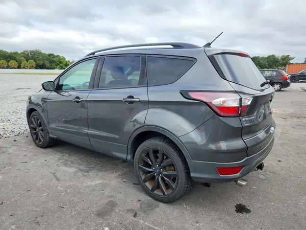 1FMCU0GD5JUA96126 — 2018 Ford Escape, фото 2 с аукциона Copart, Мелкие вмятины и царапины